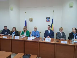 Органы ЗАГС Ростовской области подвели итоги за 2023 год и определили задачи на 2024 год.
