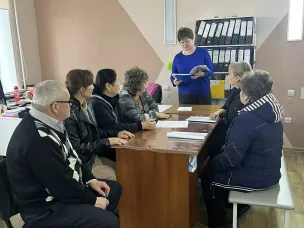 В школе безопасности жизнедеятельности состоялись занятия для работников МБУ ЦСО Обливского района, которые провёл заведующий СОСМО № 1 Гунченко О. С.