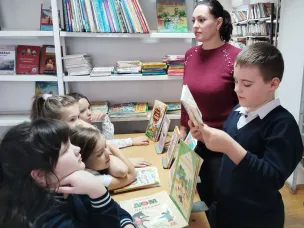 «Поэзии улыбчивые строки»